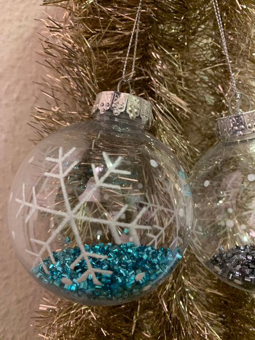 KI-generiertes Bild,3 Design Weihnachtskugeln 8cm Klar Gefüllt Kunststoff Dekokugel Baumkugel
