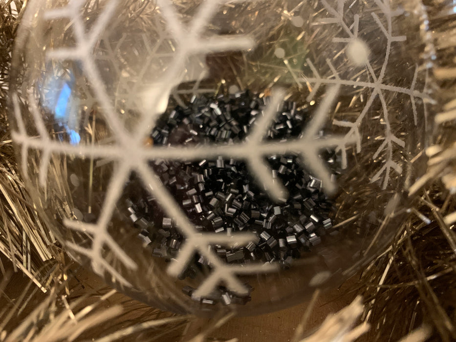 KI-generiertes Bild,3 Design Weihnachtskugeln 8cm Klar Gefüllt Kunststoff Dekokugel Baumkugel