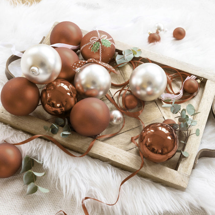 KI-generiertes Bild,18-20 Design Glas Weihnachtskugeln 6cm Braun Espresso Christbaum Dekokugel