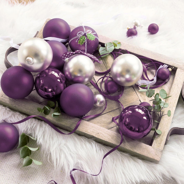 KI-generiertes Bild,18-20 Design Glas Weihnachtskugeln 6cm Lila Feige Christbaum Dekokugel
