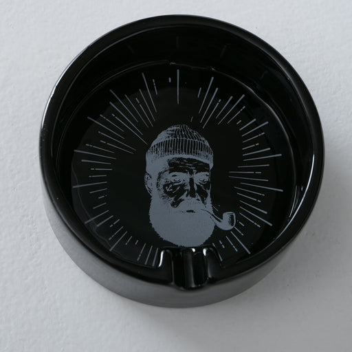 KI-generiertes Bild,Aschenbecher Sylt Schwarz Kapitän 10cm Maritim Keramik Ashtray