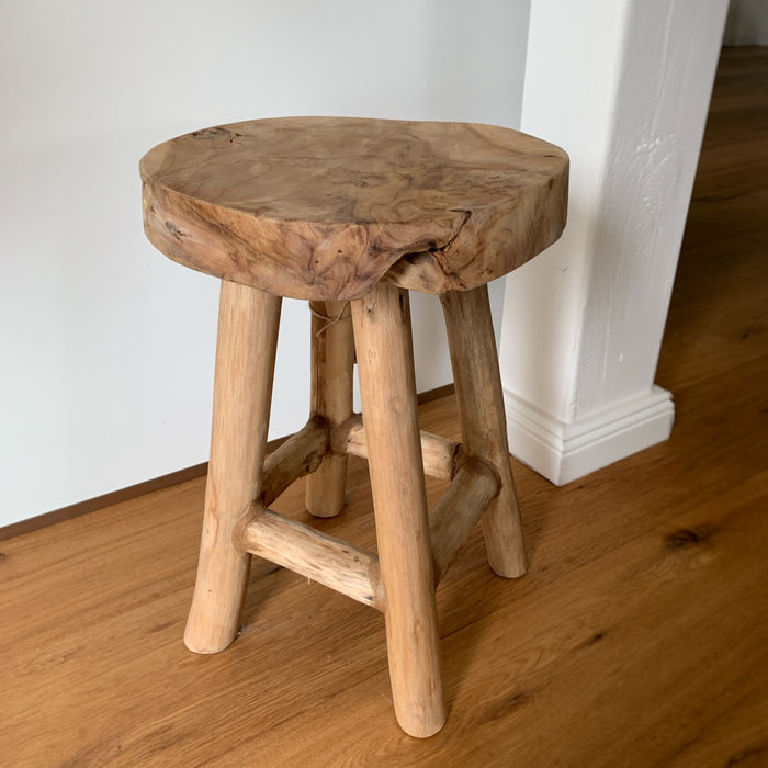 KI-generiertes Bild,Sitzhocker Teak Holz Hocker 42cm Braun Massiv Blumenhocker Beistelltisch Nachttisch