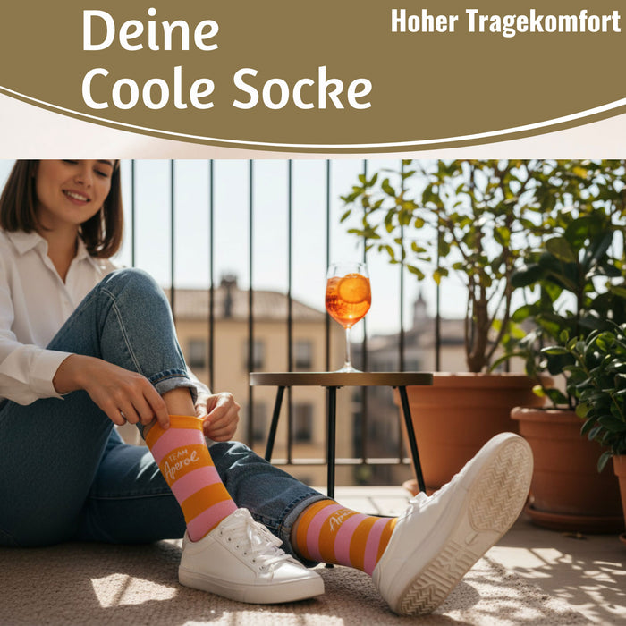 KI-generiertes Bild,Coole lustige Socke Gr. 36-40 Spruch "Team Aperol" Rosa Damen Witzig Geschenk