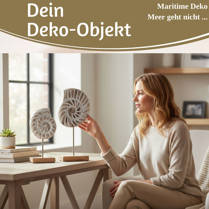 KI-generiertes Bild,Deko Objekt Set 2x Muscheln Sylt Mango Holz Sockel Säule Maritim Grau Weiß