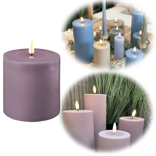 KI-generiertes Bild Real Flame 3D LED Stumpenkerze 10x10cm Lila Echtwachs flackernde Kerze
