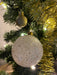 KI-generiertes Bild,4 Glas Weihnachtskugeln 8cm Gold Edition Schwarz Weiß Christbaum Dekokugel