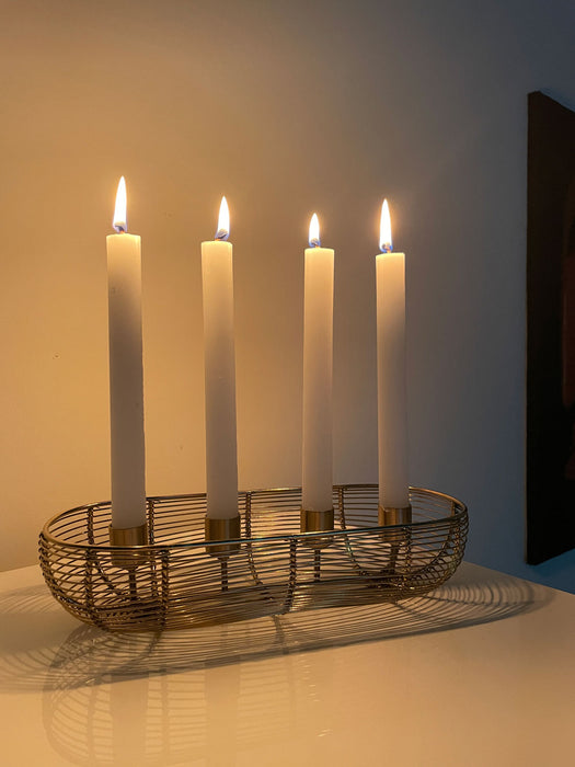 KI-generiertes Bild,Kerzenständer 28cm Gold 4-fach Stabkerzen Kerzenhalter Kerzenleiste Kerzentablett