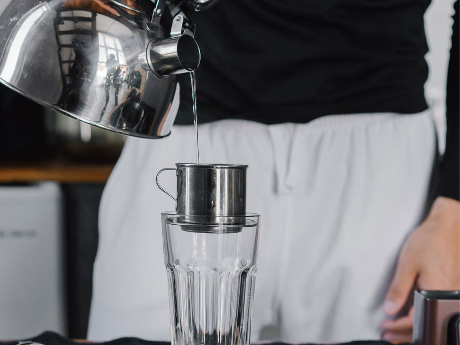 KI-generiertes Bild,Edelstahl Flötenkessel 2,0L Camping Wasserkessel Pfeifkessel Teekessel