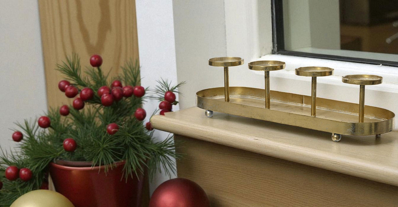KI-generiertes Bild,Antike Kerzenschale Eisen 48cm Gold Stumpenkerze Kerzenständer Kerzenleiste
