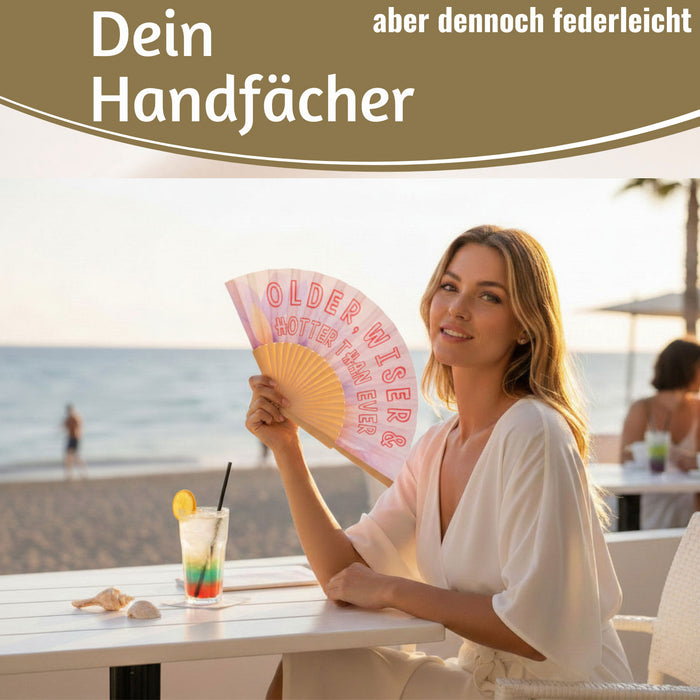 KI-generiertes Bild,Handfächer Holz Stoff Fächer "Older Wiser Hotter" Pink Rot faltbar Faltfächer