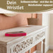 KI-generiertes Bild,Crossbody Handykette Queen Pink Gold 2 Karabiner zum Umhängen Smartphones