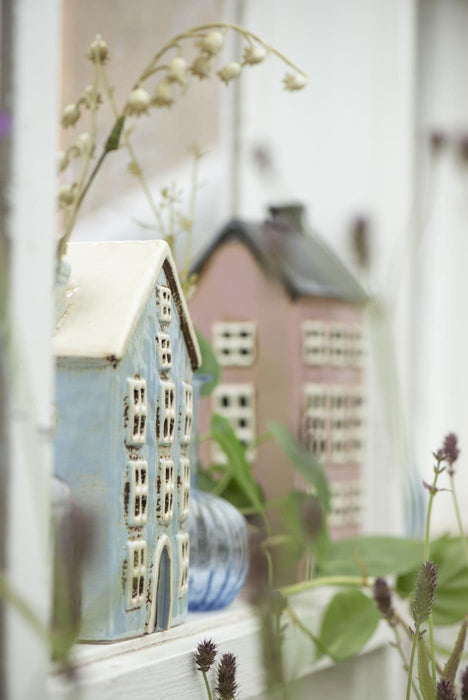 KI-generiertes Bild,Teelichthaus Lichterhaus Nyhavn 17cm Blau Keramik Fachwerkhaus Teelichthalter