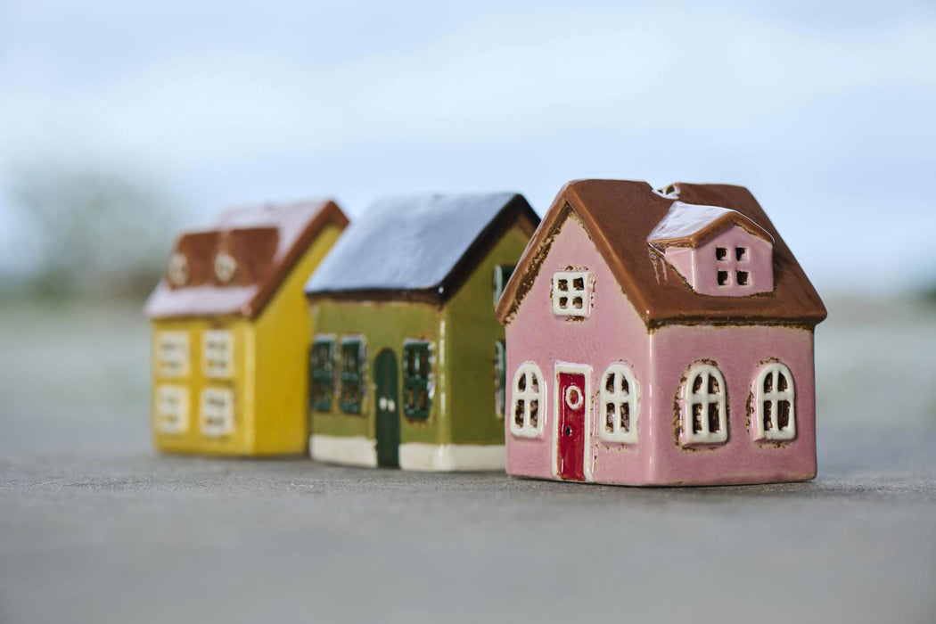 KI-generiertes Bild,Teelichthaus Lichterhaus Nyhavn 3´er Set Keramik Fachwerkhaus Teelichthalter