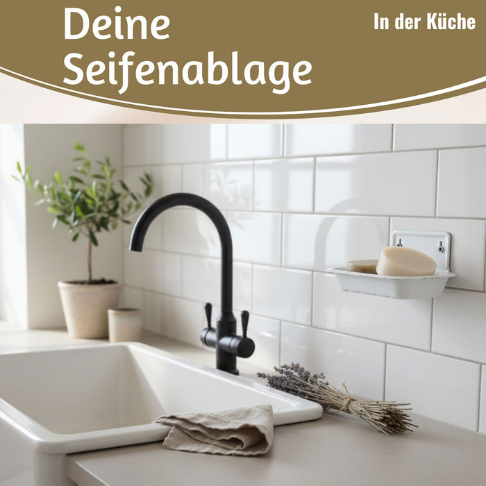 KI-generiertes Bild,IB Laursen Seifenschale Emaille Weiß 16cm mit Ablauf Wandmontage Seifenhalter