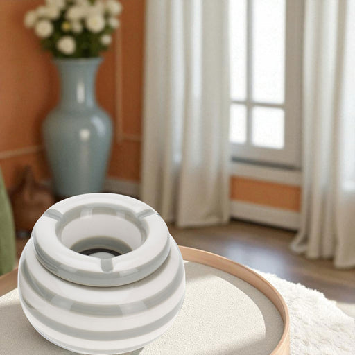 KI-generiertes Bild,Sturmaschenbecher 11x6cm Maritim Beige Windaschenbecher Aschenbecher