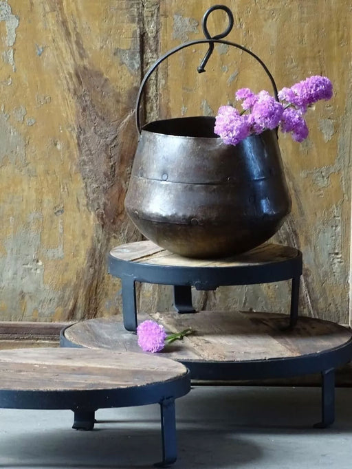 KI-generiertes Bild,Vintage Holz Pflanzenhocker Dehli 25cm Minitisch Deko-Tablett Blumenständer