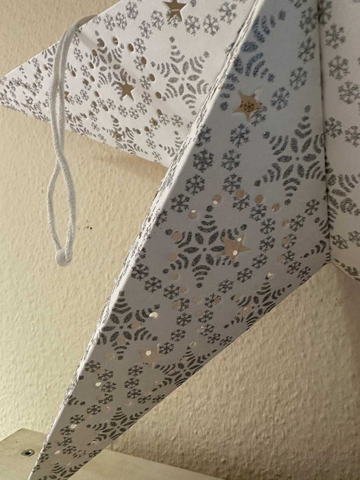 KI-generiertes Bild,3D Samt Leuchtstern Ø 60cm Weiß Beleuchtet Weihnachtsstern Papierstern