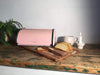 KI-generiertes Bild,Vintage Brotkasten Rose 34cm Metall Retro Brotbox Aufbewahrungskorb