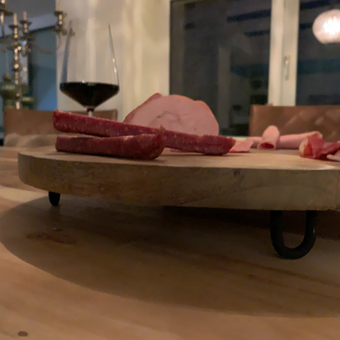 KI-generiertes Bild,Mango Holz Serviertablett 30cm Rund Massiv 4 Füße Rund Servierbrett Schneidebrett