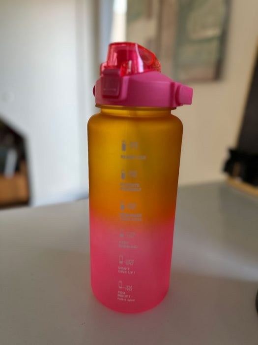 KI-generiertes Bild,XXL Wasserflasche 2000ml Pink Sportflasche Trinkflasche Klappdeckel auslaufsicher