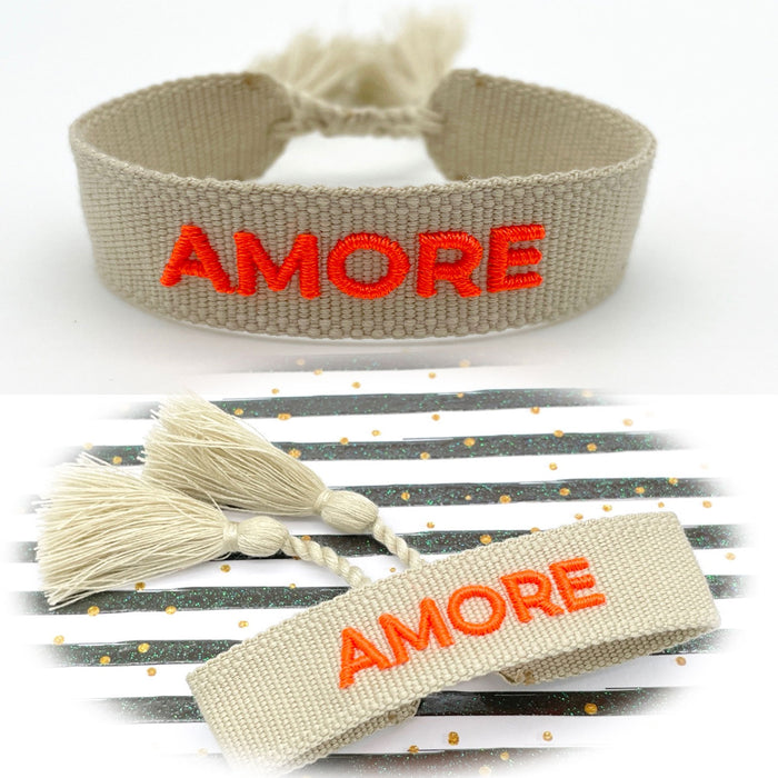 KI-generiertes Bild Canvas Statement Armband Amore ❤️ Beige Quasten besticktes Webarmband