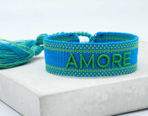 KI-generiertes Bild,Canvas Statement Armband Amore ?? Blau Grün Quasten besticktes Webarmband