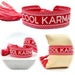 KI-generiertes Bild Canvas Statement Armband Cool Karma Rot Quasten besticktes Webarmband