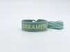 KI-generiertes Bild,Canvas Statement Armband Dreamer Grün Salbei Quasten besticktes Webarmband
