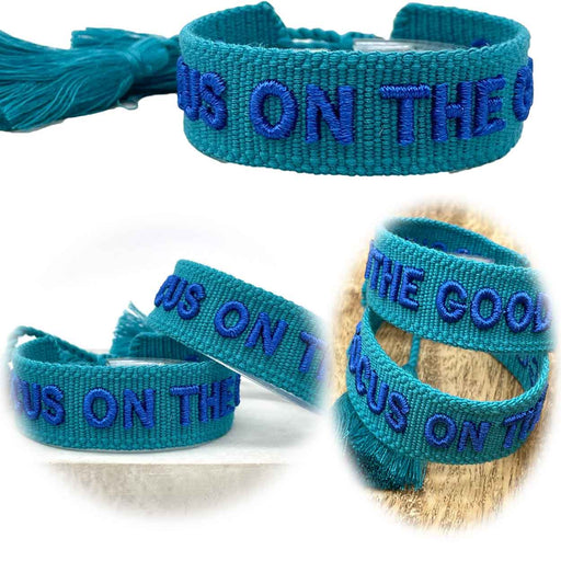 KI-generiertes Bild Canvas Statement Armband Focus on the Good Türkis Quasten besticktes Webarmband