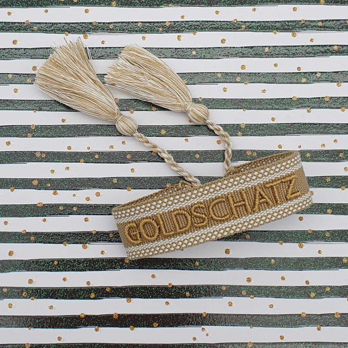 KI-generiertes Bild,Canvas Statement Armband Goldschatz Quasten besticktes Webarmband