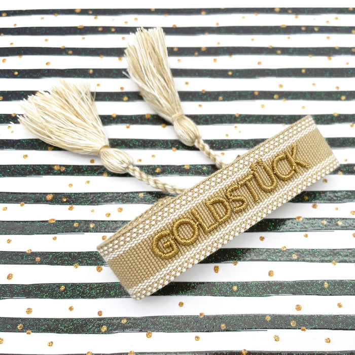 KI-generiertes Bild,Canvas Statement Armband Goldstück Quasten besticktes Webarmband