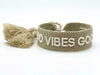 KI-generiertes Bild,Canvas Statement Armband Good Vibes Good Life Beige Weiß Quasten besticktes Webarmband