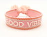 KI-generiertes Bild,Canvas Statement Armband Good Vibes Rosa Weiß Quasten besticktes Webarmband