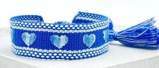 KI-generiertes Bild,Canvas Statement Armband ?? Herzen ?? Blau Weiß Quasten besticktes Webarmband