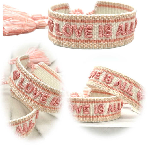 KI-generiertes Bild Canvas Statement Armband Love is All Rosy Peach Quasten besticktes Webarmband