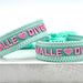 KI-generiertes Bild,Canvas Statement Armband Malle ?? Diven Quasten besticktes Webarmband