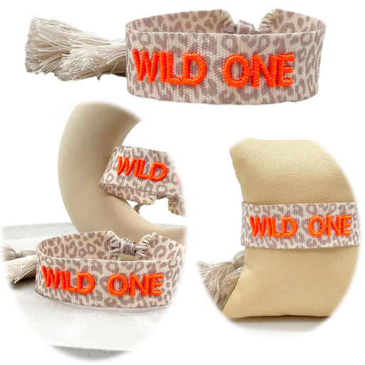 KI-generiertes Bild Canvas Statement Armband Leo Wild One Leopard Orange Quasten besticktes Webarmband