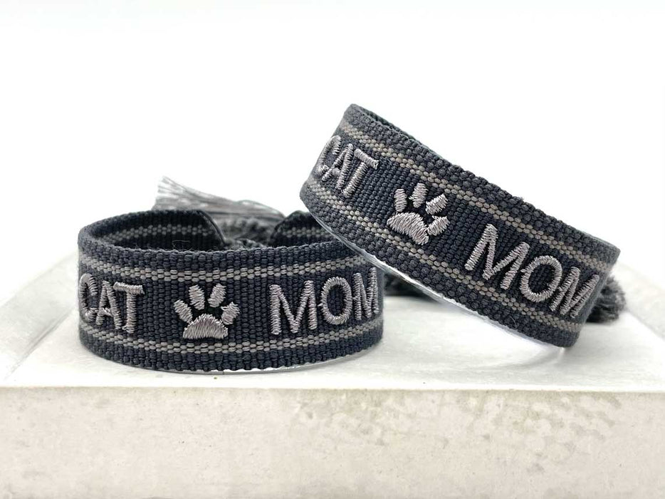 KI-generiertes Bild,Canvas Statement Armband Cat Mom Anthrazit Grau Quasten besticktes Webarmband