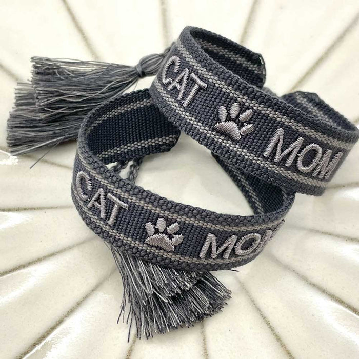 KI-generiertes Bild,Canvas Statement Armband Cat Mom Anthrazit Grau Quasten besticktes Webarmband