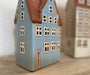KI-generiertes Bild,Teelichthaus Lichterhaus Aarhus 19cm Keramik Fachwerkhaus Teelichthalter