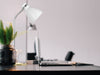 KI-generiertes Bild,Elegante LED Klemmlampe List 39cm Weiß E27 Clip-On Schreibtischlampe Tischlampe