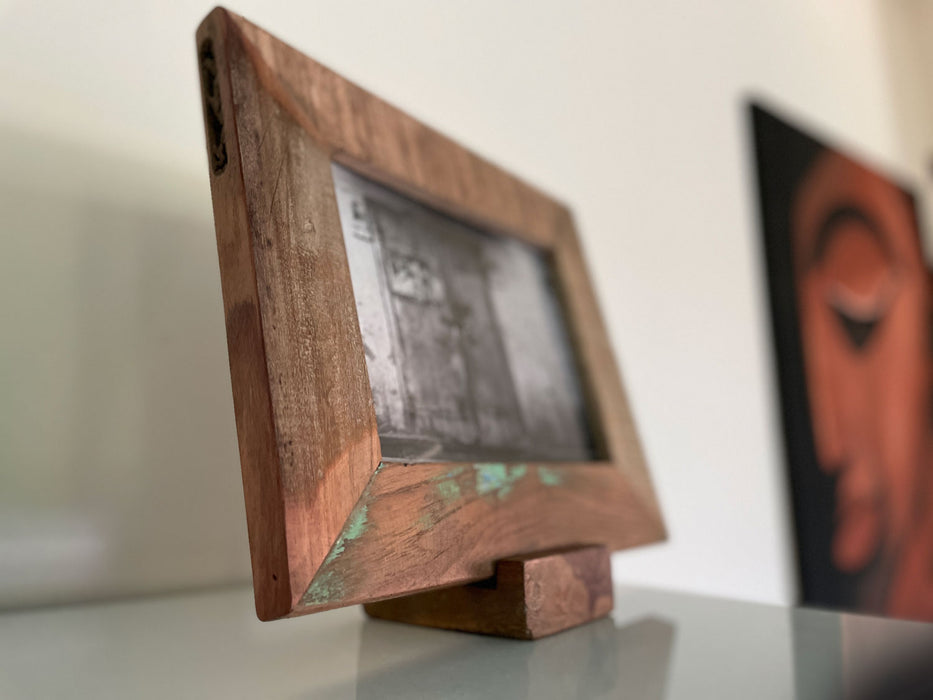 KI-generiertes Bild,Vintage Holz Bilderrahmen-Ständer 10x8cm Kochbuchhalter