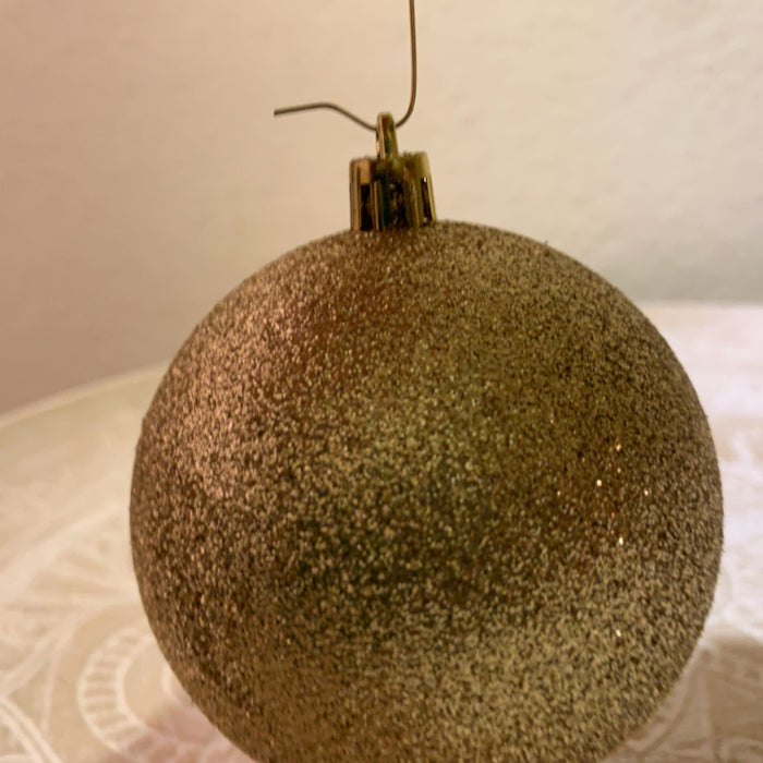 KI-generiertes Bild,50 Schnell-Aufhänger Anhänger Gold Weihnachtskugeln Baum-Kugel Haken