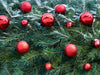 KI-generiertes Bild,30 Kunststoff Weihnachtskugeln Rot 4cm-6cm Baumkugel Dekokugel