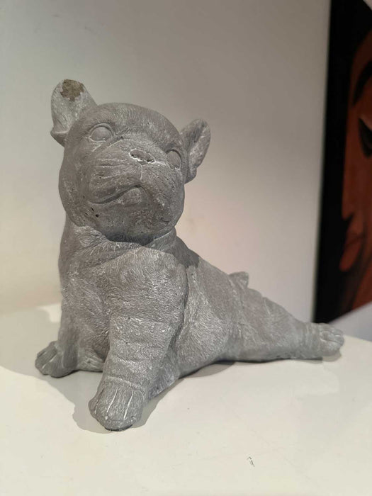 KI-generiertes Bild,Beton Deko Französische Bulldogge Frenchie 20x18cm Grau Weiß Figur Statue Objekt