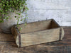 KI-generiertes Bild,Holz Ziegelform 32x16x10cm Unika Braun alte Backsteinform Cutlery Deko