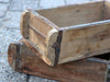 KI-generiertes Bild,Holz Ziegelform 32x16x10cm Unika Braun alte Backsteinform Cutlery Deko