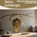 KI-generiertes Bild,XL Deko Glas Licht-Kugel Zapfen 15 LED 20cm Timer Batterie-Fach Gold zum Anhängen