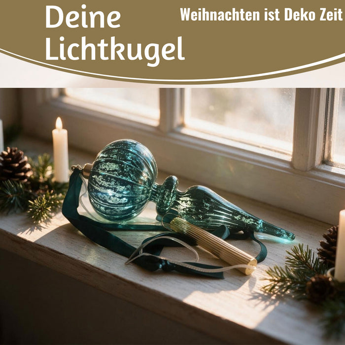 KI-generiertes Bild,XL Deko Glas Lichtkugel 10 LED 27cm Zapfen Silber Glaskugel Timer Batterie Anhängen